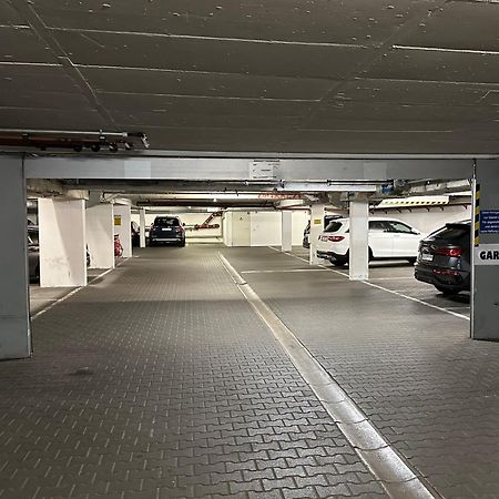 Truly - Viel Platz Fuer Business & Familie - Modern, Garage, Fahrstuhl Apartman Augsburg Kültér fotó