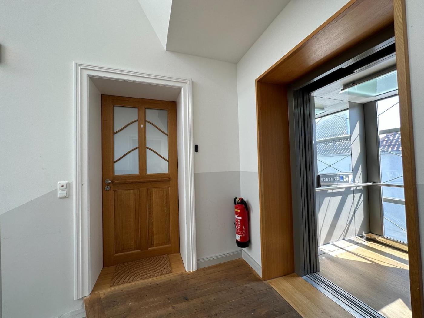 Truly - Viel Platz Fuer Business & Familie - Modern, Garage, Fahrstuhl Apartman Augsburg Kültér fotó