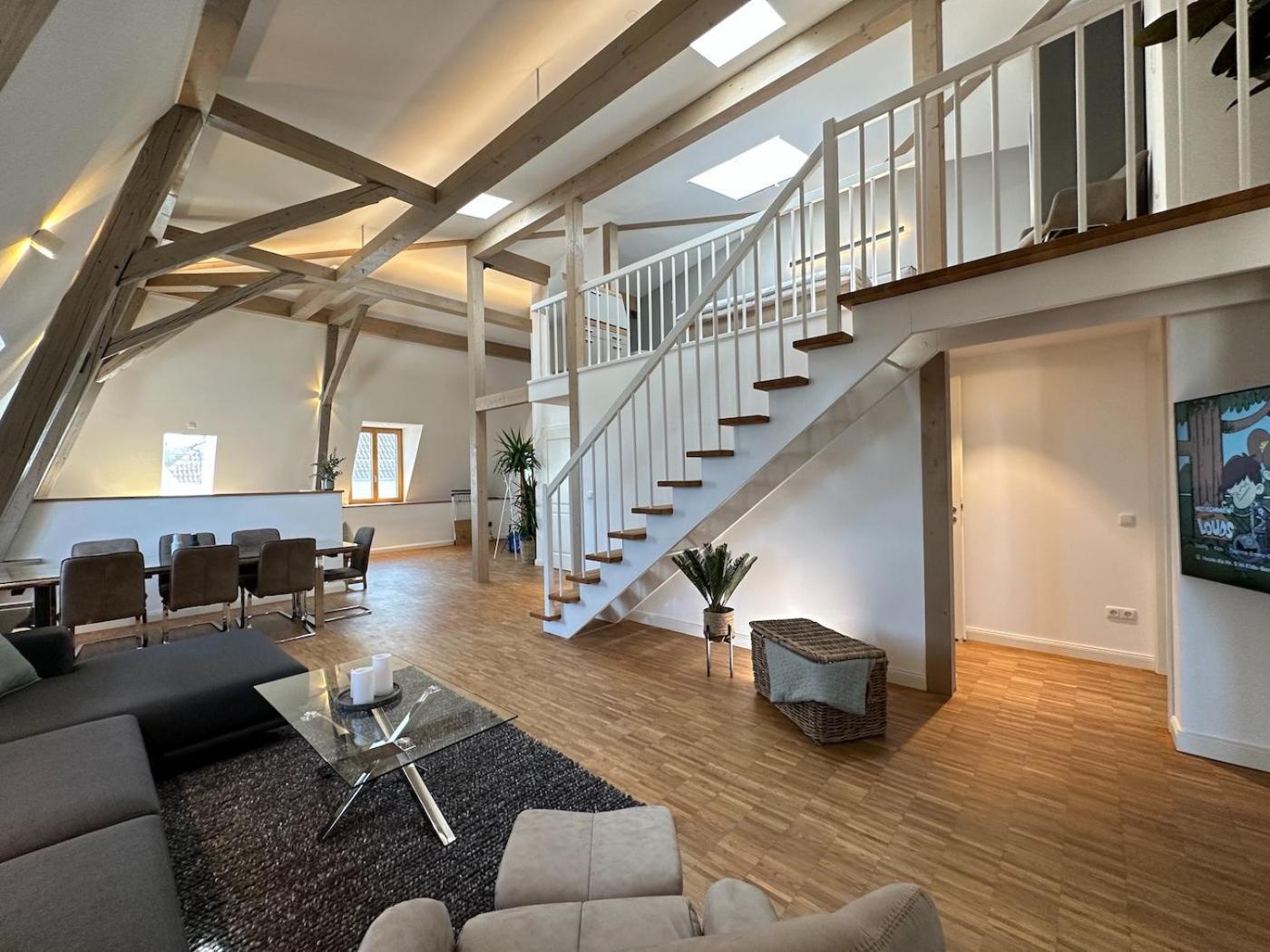 Truly - Viel Platz Fuer Business & Familie - Modern, Garage, Fahrstuhl Apartman Augsburg Kültér fotó