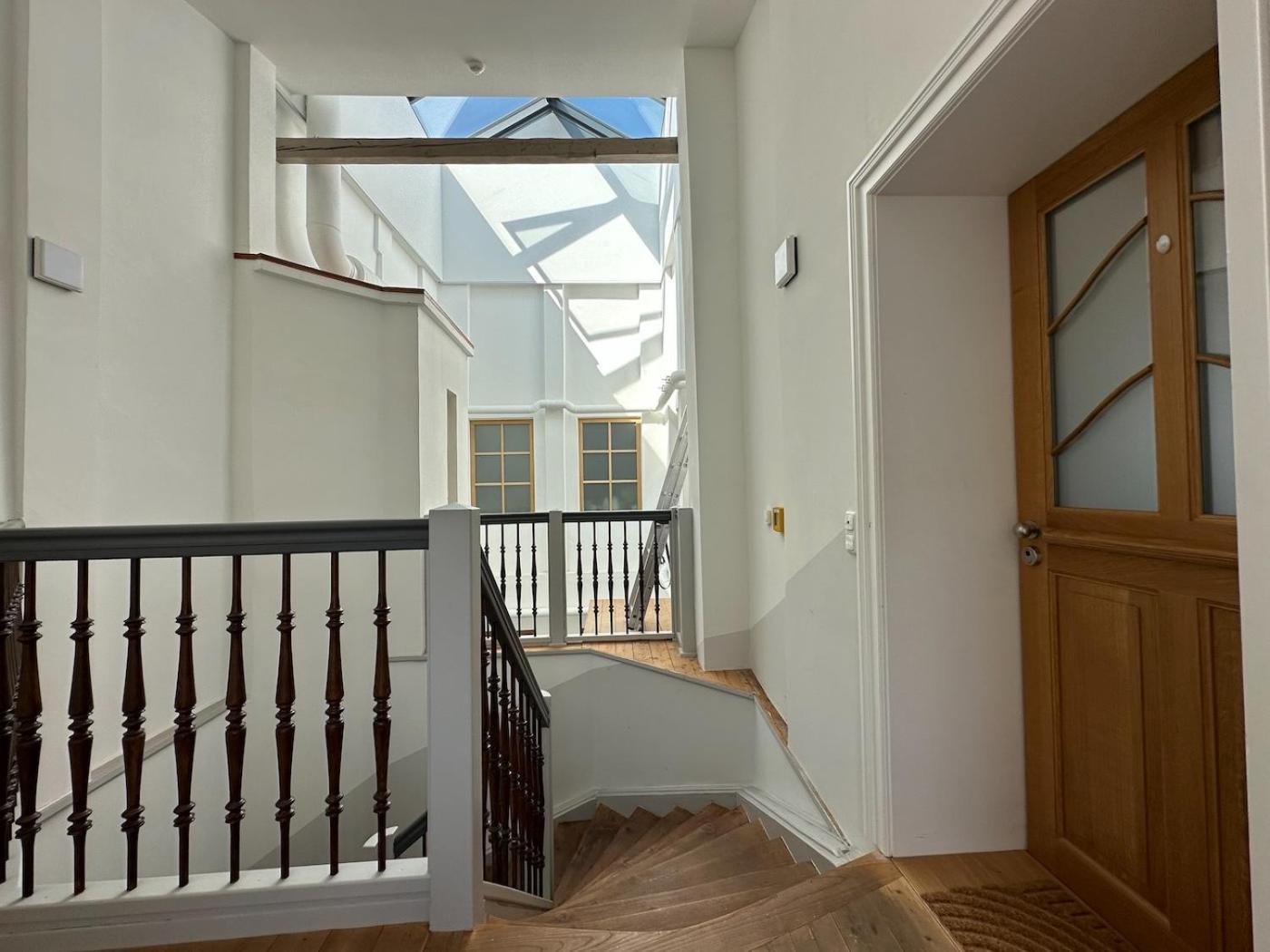 Truly - Viel Platz Fuer Business & Familie - Modern, Garage, Fahrstuhl Apartman Augsburg Kültér fotó