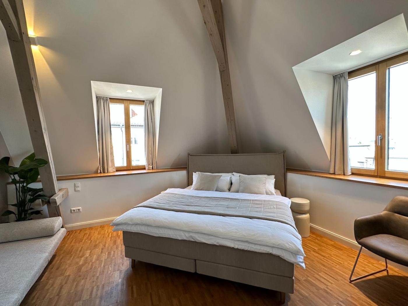 Truly - Viel Platz Fuer Business & Familie - Modern, Garage, Fahrstuhl Apartman Augsburg Kültér fotó